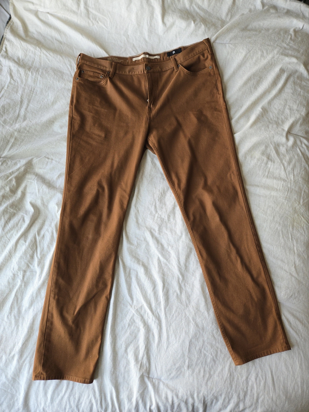 Men's Banana Republic Slim Traveler Pants. Toasted Hickory Brown 40x34